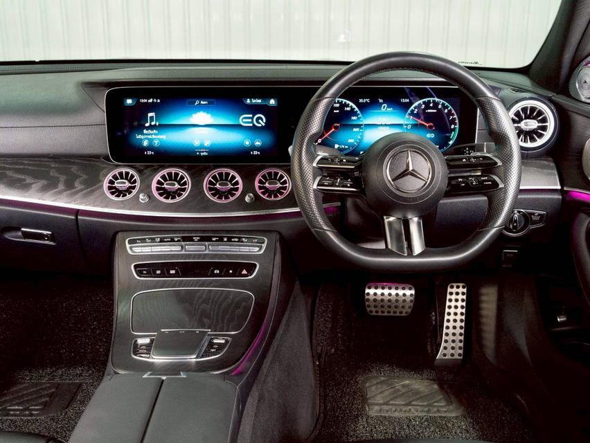 Mercedes-Benz E300e Plug-in Hybrid AMG 2021 จด 2023 16