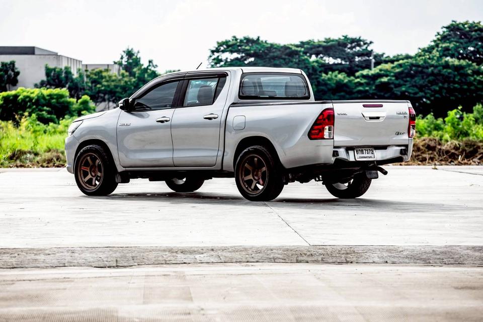 TOYOTA HILUX REVO 2.4 E DOUBLE CAB สีเทา ปี 2017  9