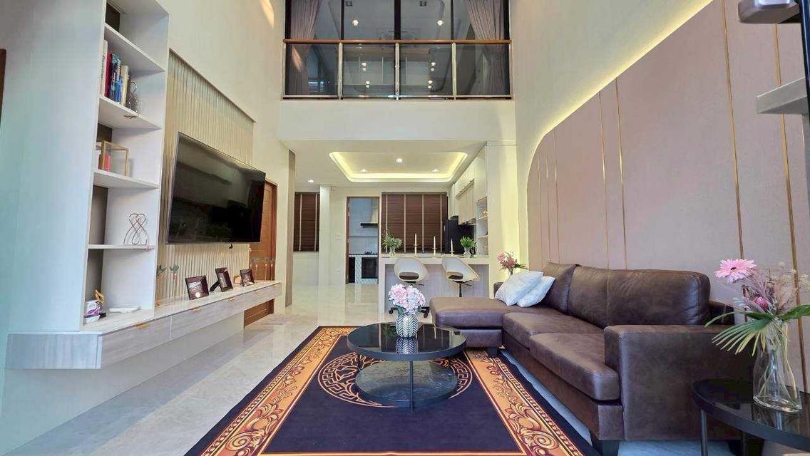 [ให้เช่า] ทาวน์โฮม 3.5 ชั้น หลังใหญ่ สวย โครงการไดมอนด์ วิลล์ ลาดพร้าว-วังหิน เฟอร์นิเจอร์ครบ พร้อมเข้าอยู่! ทำเลทอง เหมาะทั้งอยู่อาศัย อ 3