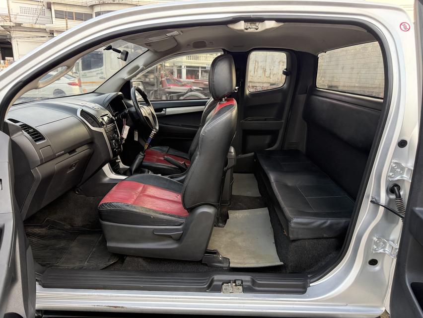 ขายตัด ISUZU D-MAX V-ROSS 2.5 Z 12