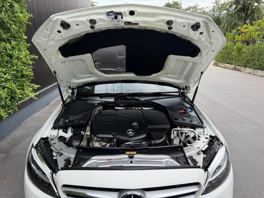 Benz C220d AV Facelift 2020 สีขาว เข้าศูนย์ Benz ตลอดทุกระยะ รูปที่ 18