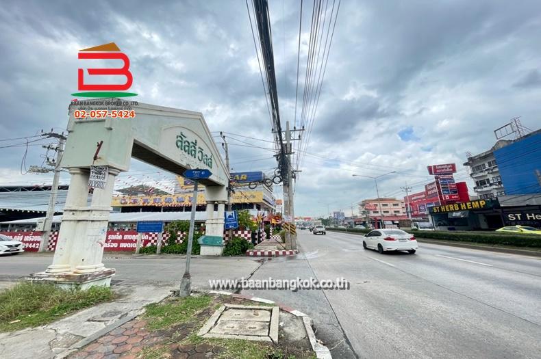 บ้านเดี่ยว หมู่บ้าน ลัลลี่วิลล์ (ซอยลำลูกกา 43) เนื้อที่ 61.1 ตรว. ถนนลำลูกกา ตำบลลาดสวาย อำเภอลำลูกกา จังหวัดปทุมธานี 12