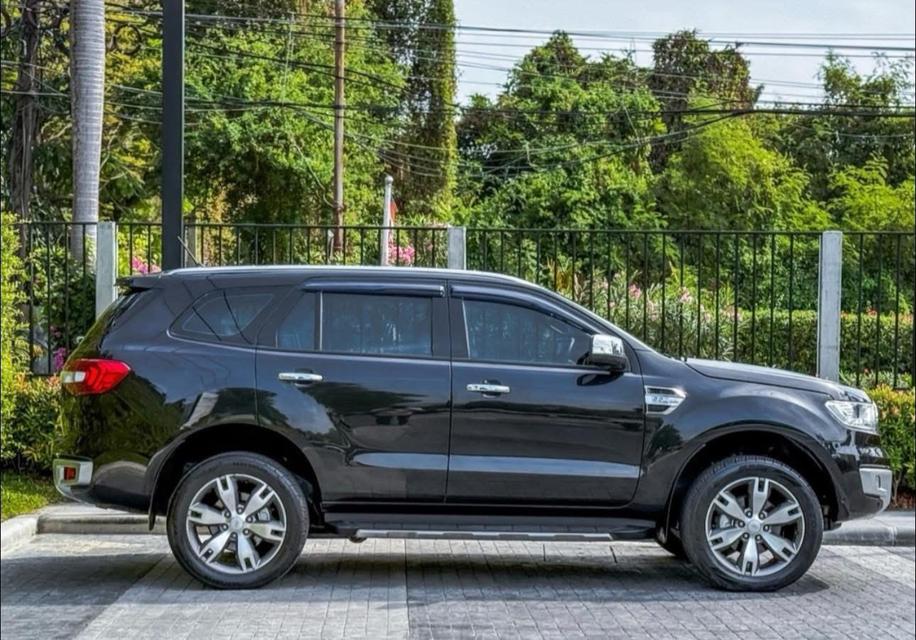 Ford Everest 2.2 Titanium Top Navi 2WD ปี2017 8