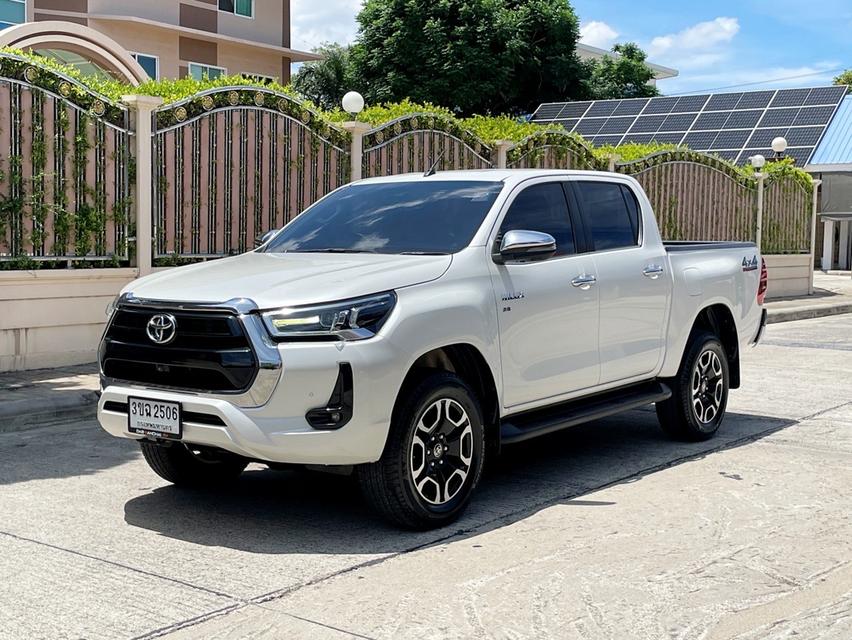 TOYOTA HILUX REVO DOUBLE CAB 2.8 HIGH 4WD ปี 2022 AUTO 4X4 สภาพนางฟ้า