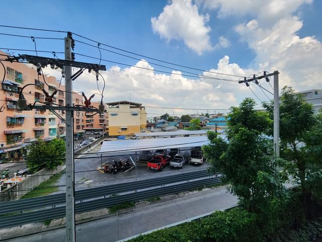 คอนโดให้เช่า Present Condo Ekachai 32 ขนาด 23 ตารางเมตร ชั้น 3 เฟอร์ครบ ใกล้ BTS วุฒากาศ 7