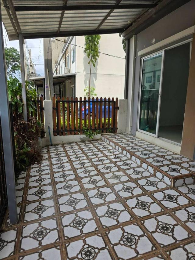 ขายทาวน์เฮ้าส์ หลังมุม ทำเลทอง โครงการ ไลโอ บลิสซ์ ระยอง–อมตะซิตี้