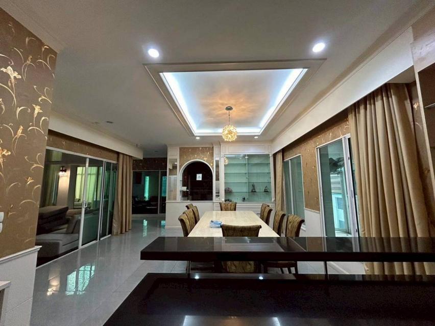 Sale / Rent  Grand Bangkok boulevard Kasert- Nawamin  129 square wah. With a bid swimming pool. 5 bedrooms 7 bathrooms Fully furnished Sale 30 Million 7