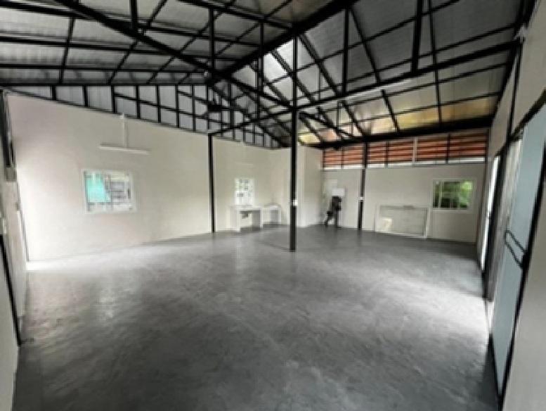 ให้เช่าโกดัง / อาคารชั้นเดียว / อู่ซ่อมรถ / ขายของ Online / ซอยอ่อนนุช 35 ใจกลางเมือง / บนที่ดิน 150 ตารางวา 9