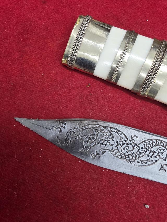 A.เครื่องราง มืด เก่า ลายฉลุ สวย ของสะสม สวยหายาก เดิมๆ ขายเป็นชิ้นงาน ตามสภาพ ไม่ทราบที่ ไม่ได้รับประกัน พร้อมส่ง