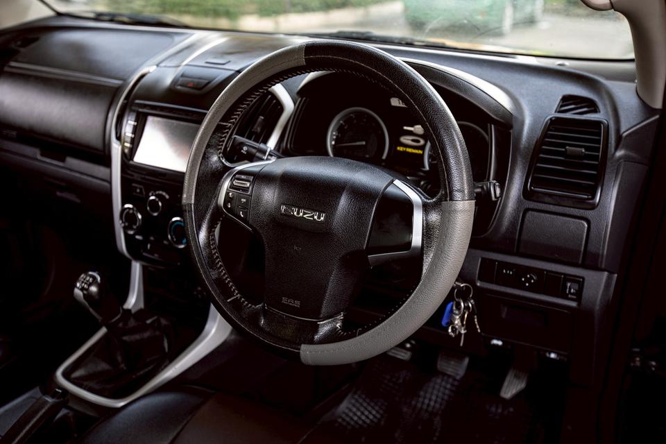 ISUZU D-MAX Hi-lander Cab 1.9 Ddi L ปี 2018 สีเทา มือเดียวป้ายแดง 13