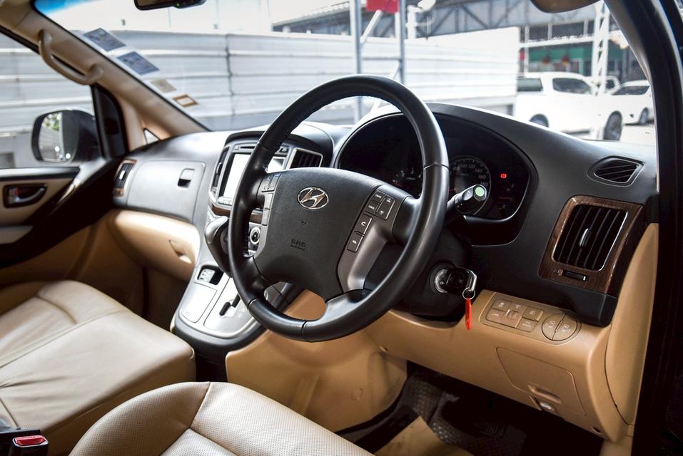 รหัสรถ CBL5581 Hyundai H-1 2.5 Deluxe (MY2018) AT 2018 6