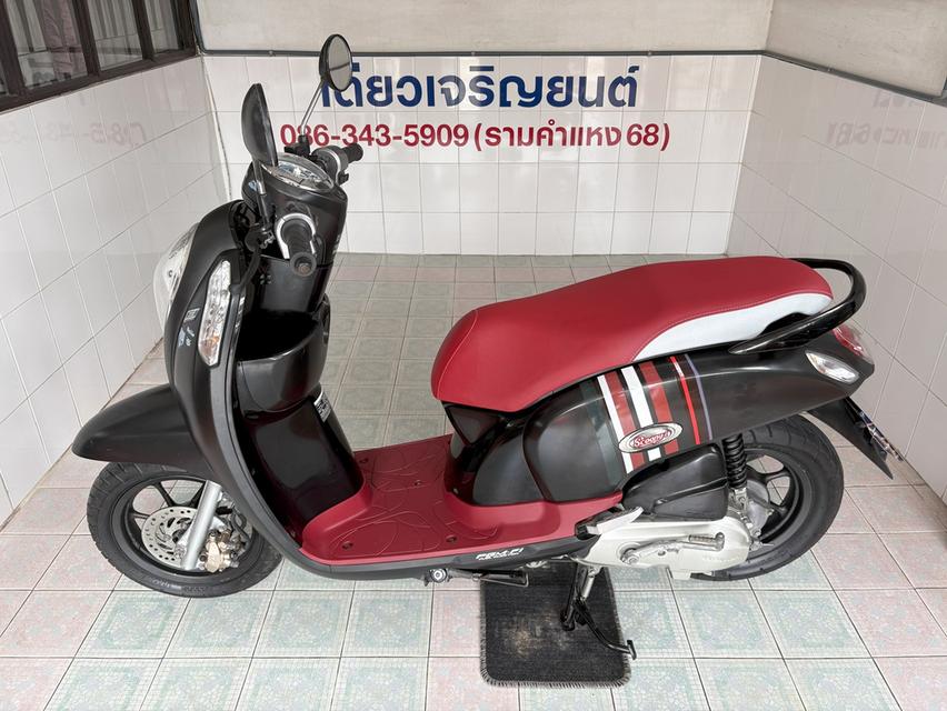 Scoopy รถบ้านแท้ เจ้าของฝากขาย มีสมุดคู่มือ สีเดิมโรงงาน ไม่เคยล้ม ไม่เคยชน มือเดียว สภาพเดิม วิ่ง11000 ปี59