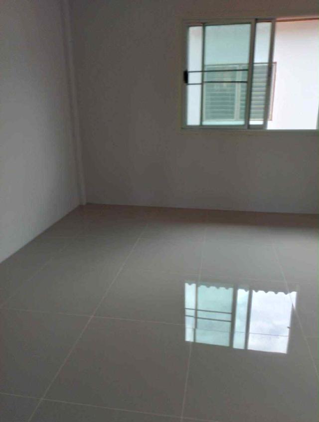  หมู่บ้านขจีนุช 6