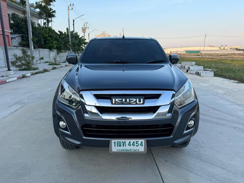 ISUZU D-MAX 1.9 Z M/T ปี2015 มือเดียวป้ายแดง 3