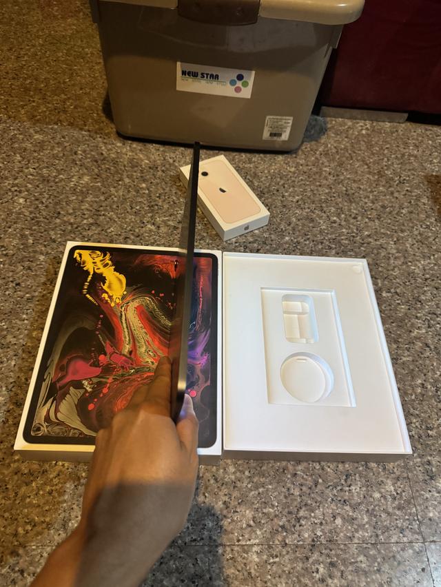 ขายๆๆๆถูกๆๆiPadPro12.9สีSpace Gray 64กิ๊มีกล่องอีมี่ตรง Wifi Only ใช้งานดีทุกๆฟังชั่นสูนTrueทุกๆฟังชั่นรีสโตได้ตลอดไม่มีติดไอคราว Model TH/A ( จอไม่เห รูปที่ 5