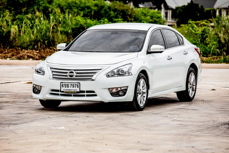Nissan Teana 2.0 XL ปี 2015 สีขาว มือเดียวป้ายแดง ไมล์แท้ 87,906 กิโลแท้