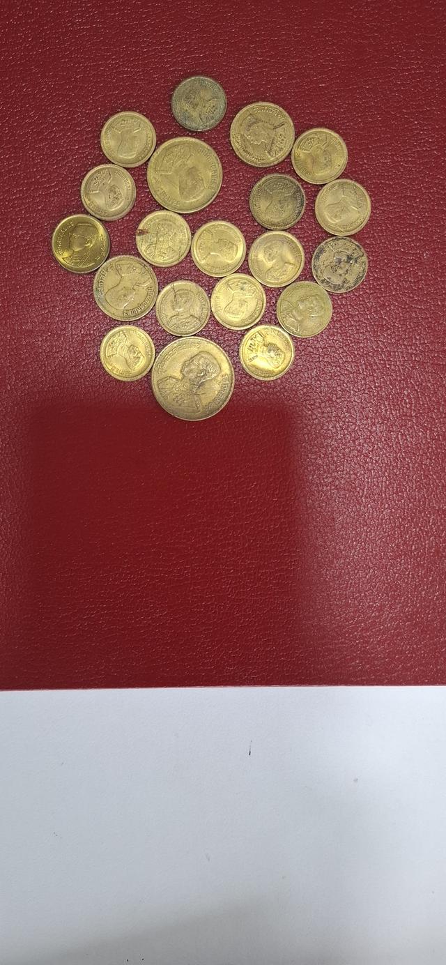 มุมสะสม. รวม เหรียญโบราณ ร.9 เหรียญ1บาท 10รุ่น ราคา5บาท -60บาท เหมา ทักคุย โทร 0812361578 รูปที่ 4
