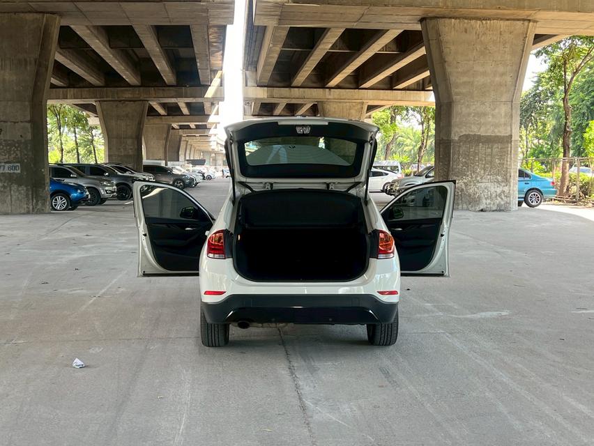 ขายรถ BMW X1 LCI ปี 2014 สีขาว เกียร์ออโต้ 16