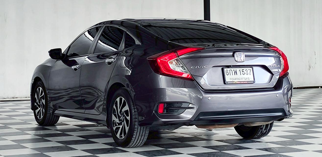 🚗HONDA CIVIC FC 1.8 EL เกียร์ A/T ปี 2018🚗ฟรีดาวน์ 2