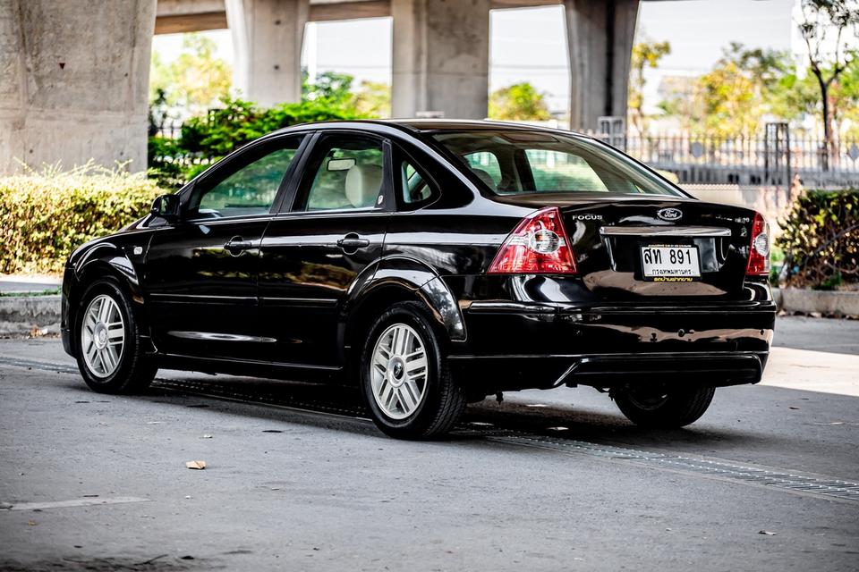 Ford focus 1.8 Sedan ปี 2006 สีดำ 8