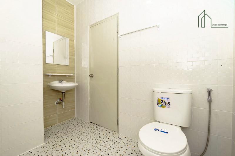 ทาวน์เฮ้าส์รีโนเวทใหม่เอี่ยม หมู่บ้านบัวทอง 4 ฟรีค่าโอน  11