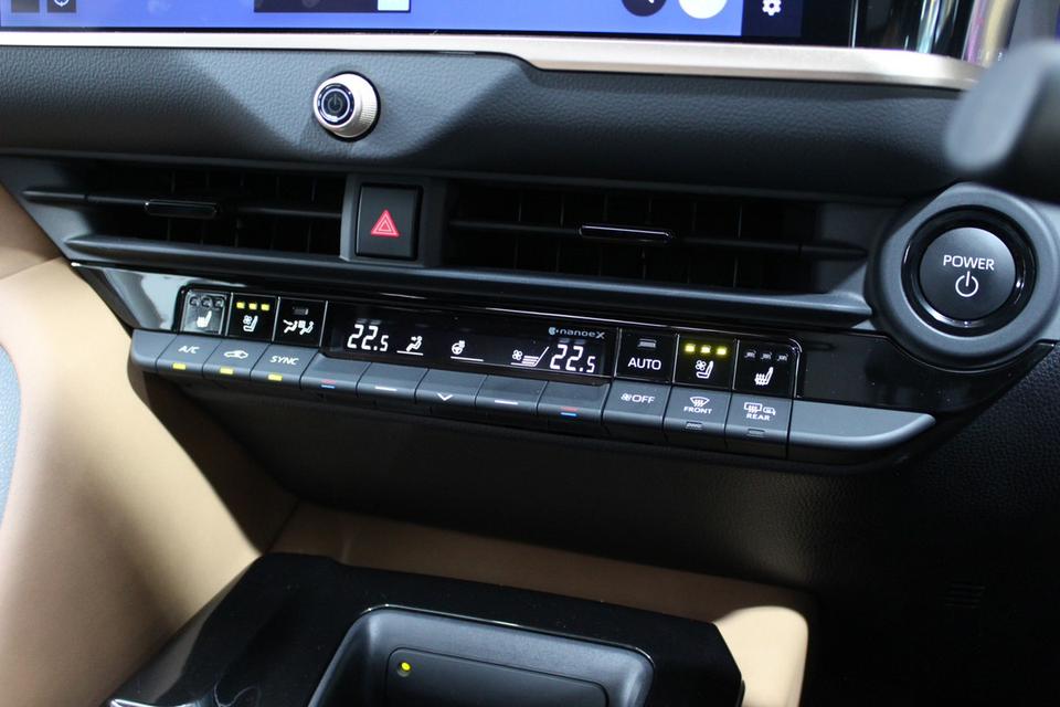 รหัสรถ JRS1570 Toyota crown sport Z 2.5Hybrid 2024 ตัวtop 15