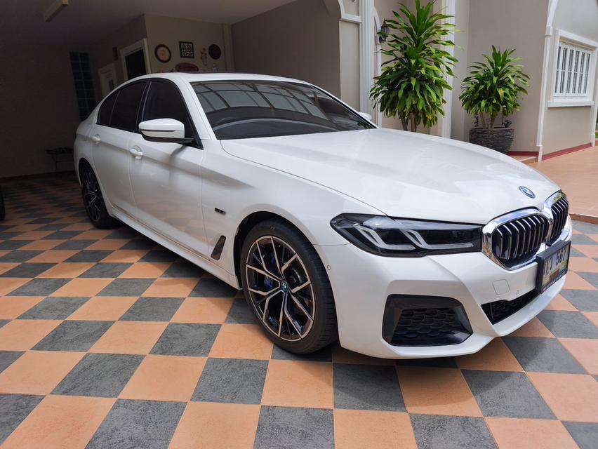 รหัสรถ KPV567 2022 BMW 530e Msprort 11