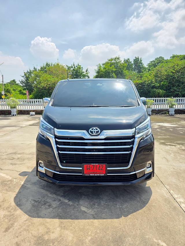 Toyota Majesty รุ่น 2.8 Grande ปี 2024 ไมล์ 40,000 กม. รูปย่อยที่ 3