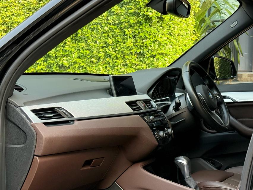 2018 BMW X1 18D MSPORT  รถมือเดียวออกป้ายแดง รถวิ่งน้อย เข้าศูนย์ทุกระยะ รถไม่เคยมีอุบัติเหตุครับ รูปที่ 11