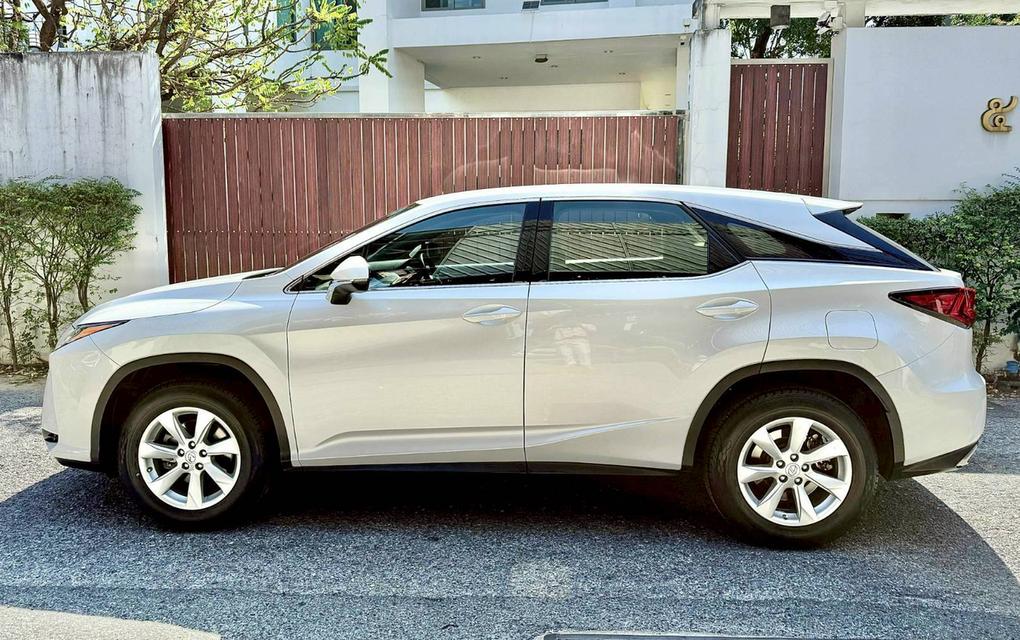 Lexus RX200t Premium ปี 2017 7