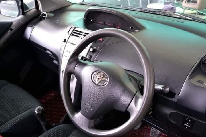 Toyota Yaris ขายถูกๆ 6