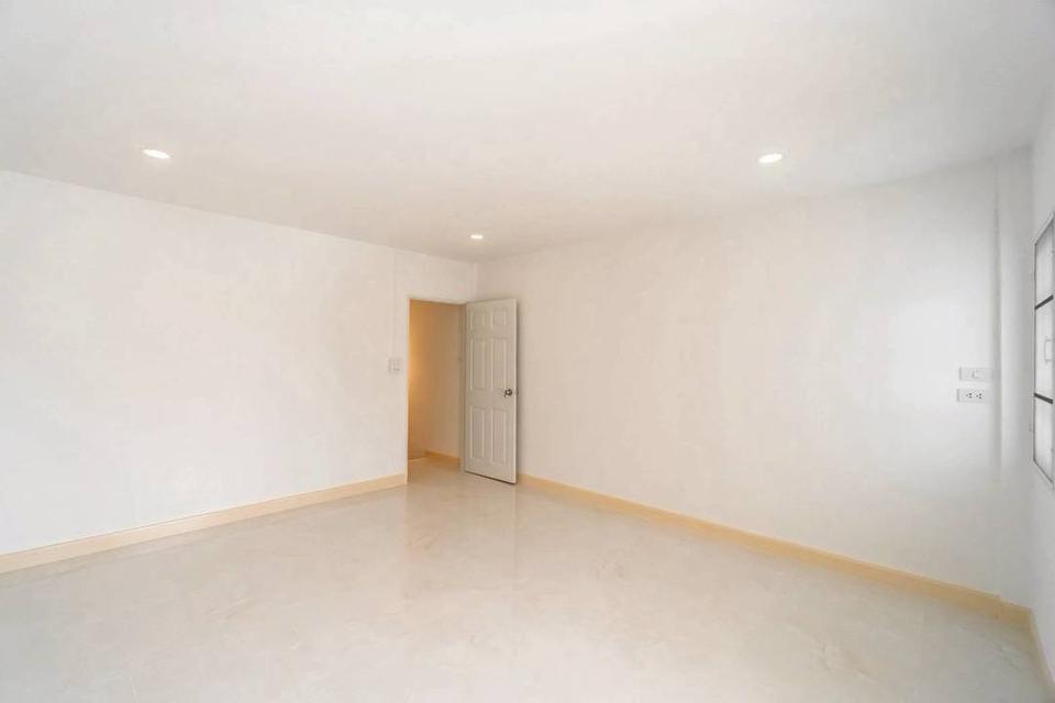 หมู่บ้านรัตนาธิเบศร์ 14