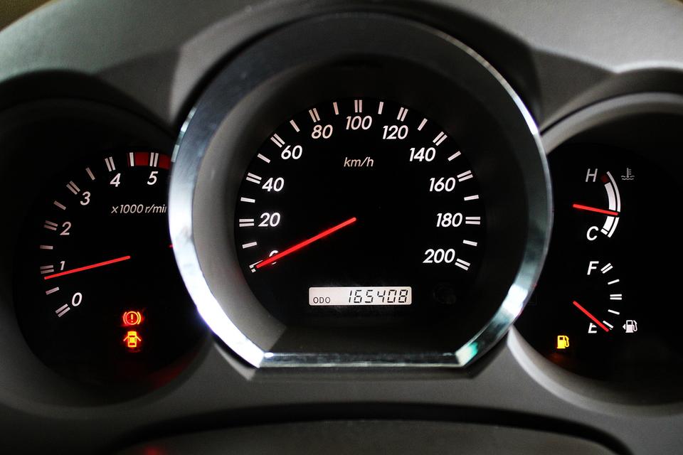 2007 Toyota Fortuner 3.0 TRD 4WD AT สีขาว รูปที่ 14
