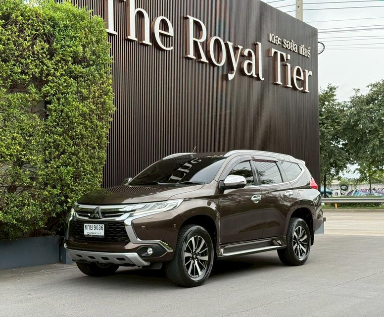 Mitsubishi Pajero 2.4GT 4wd ปี17