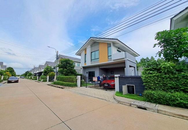 ขายและให้เช่าบ้าน หมู่บ้านเพอร์เฟค พาร์ค สุวรรณภูมิ ซอยร่มเกล้า 6/1 มีนบุรี กรุงเทพมหานคร 2