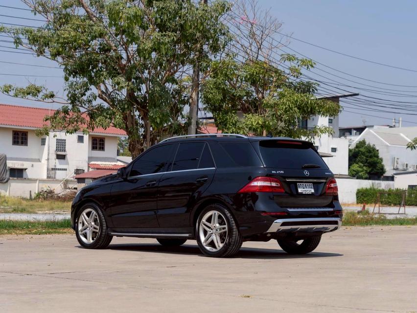 MERCEDES BENZ ML250 BLUETEC 4MATIC ปี 2013
