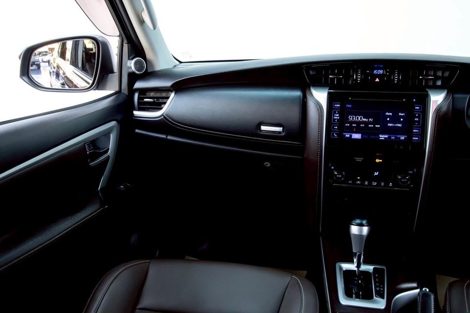รหัสรถ 2A676 FORTUNER 2.4 V 2WD 2017 8