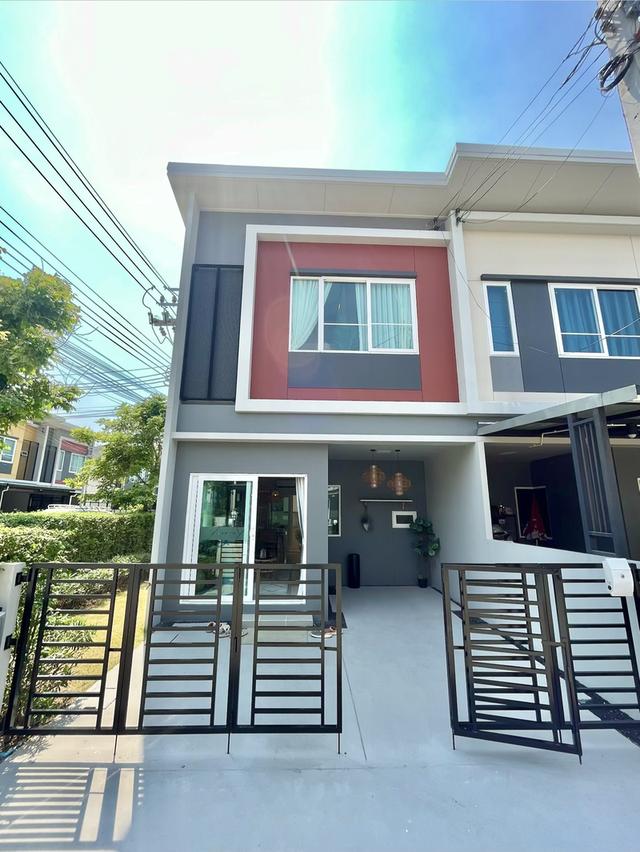 บ้านทาวน์โฮม 2 ชั้น ตกแต่งบิ้วอินสไตล์มูจิ ฟรีค่าส่วนกลางปี 2569✅ 2