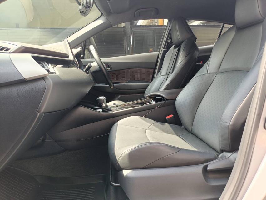 Toyota C-HR 1.8 MID Hybrid Y2019 รูปที่ 13