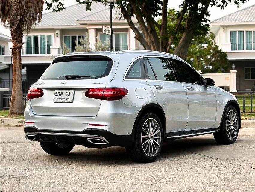 Benz GLC250d AMG Dynamic 4matic ปี 2018 Top สุด Facelift ดีเซลล้วน เจ้าของเดียว หลังคา รูปย่อยที่ 4