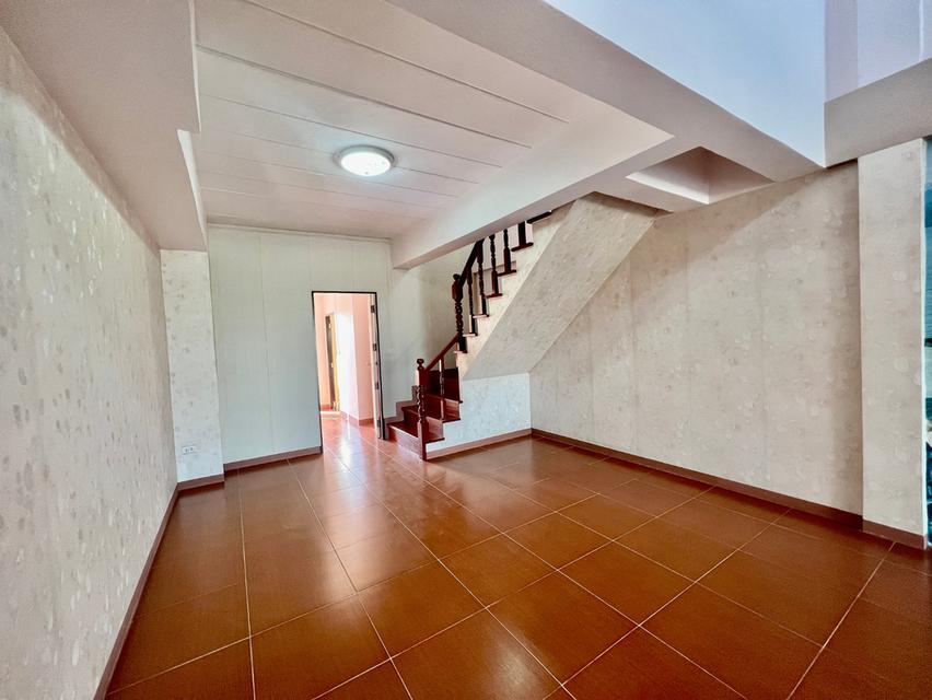 🏡 ขายอาคารพาณิชย์ โครงการฟ้าเคียงดาว จ.อ่างทอง อาคารพาณิชย์ 2.5 ชั้น จำนวน 2 คูหาติดกัน 9