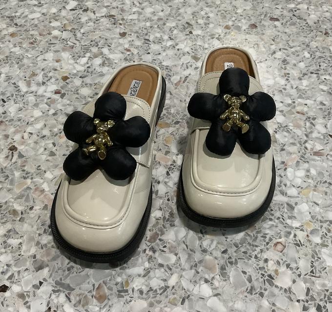 รองเท้ามือ2, รองเท้าเปิดส้น Slip-on