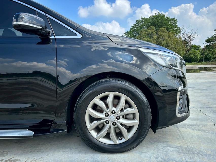 KIA GRAND CARNIVAL 2.2 EX MNC GEN3 8