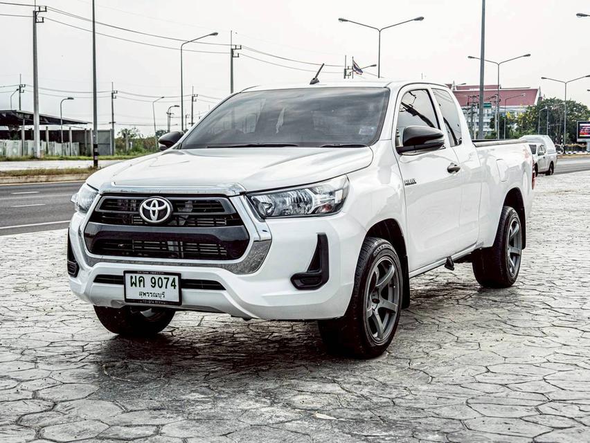 TOYOTA Hilux Revo SmartCab 2.4 Z edition ปี 2022 สีขาว