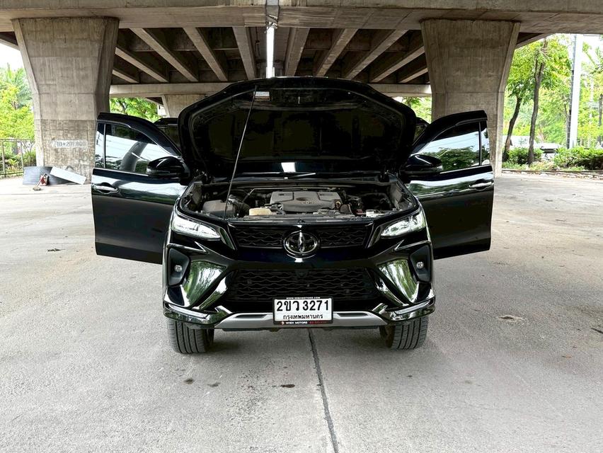 ขายรถ Toyota Fortuner 2.8 Legender 2WD ปี 2022 สีดำ เกียร์ออโต้ 17