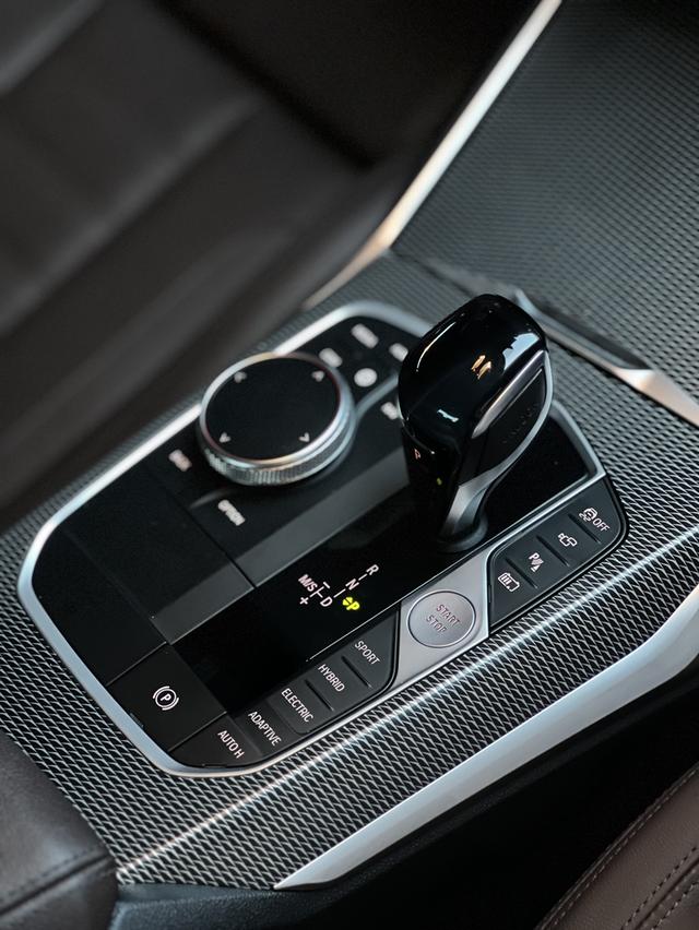 BMW 330e M Sport 2021 9