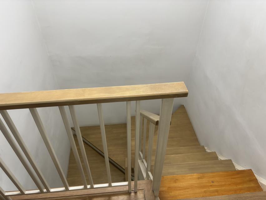 ให้เช่าบ้านราคาถูก บ้านเช่าใกล้เมกาบางนา 800เมตร เนื้อที่20ตรว. 3นอน 2น้ำ แอร์ 4เครื่อง พร้อมอยู่ 12