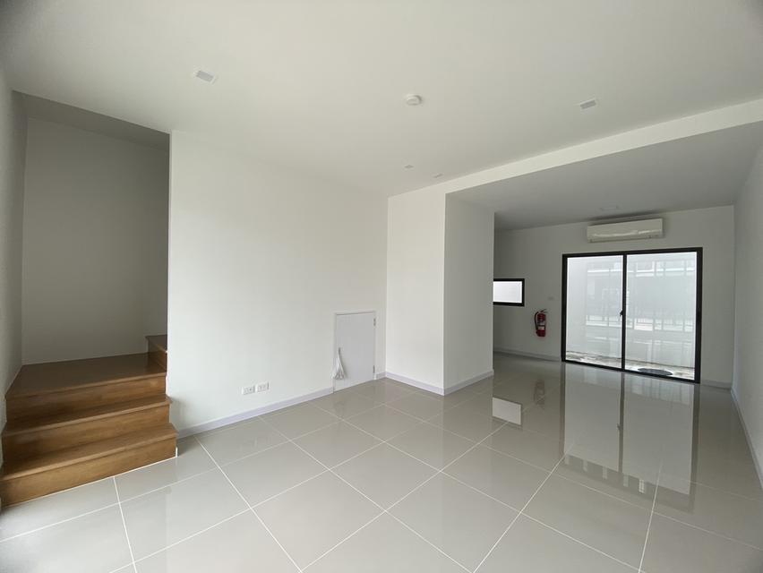 ขาย/ให้เช่า ทาวน์โฮม3ชั้น 2