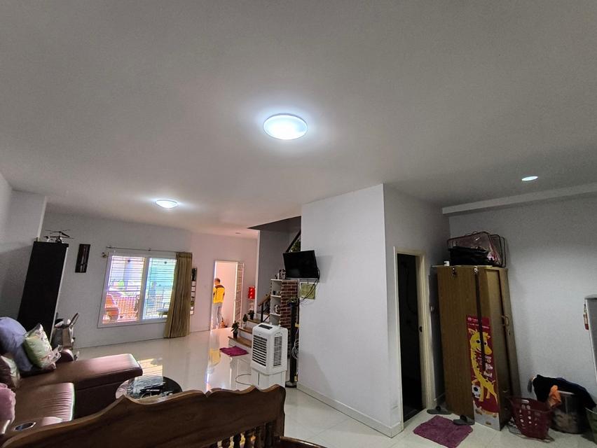 แกรนด์วิลล์  ถนนปทุมสายใน ต.บ้านฉาง อ.เมือง ปทุมธานี 8