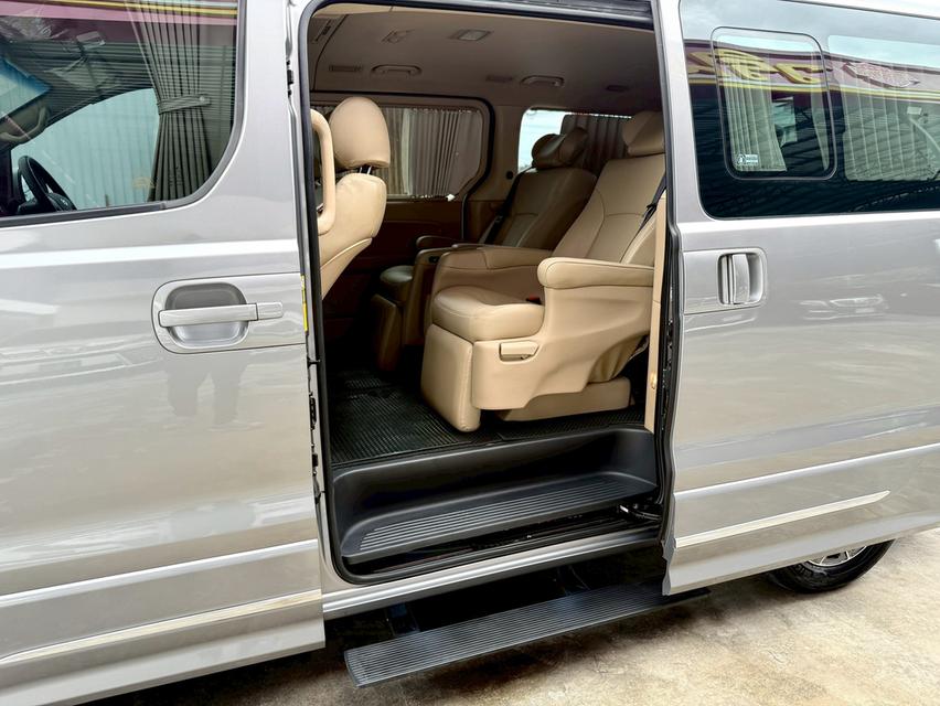 HYUNDAI GRAND STAREX 2.5 PREMIUM 2019 12